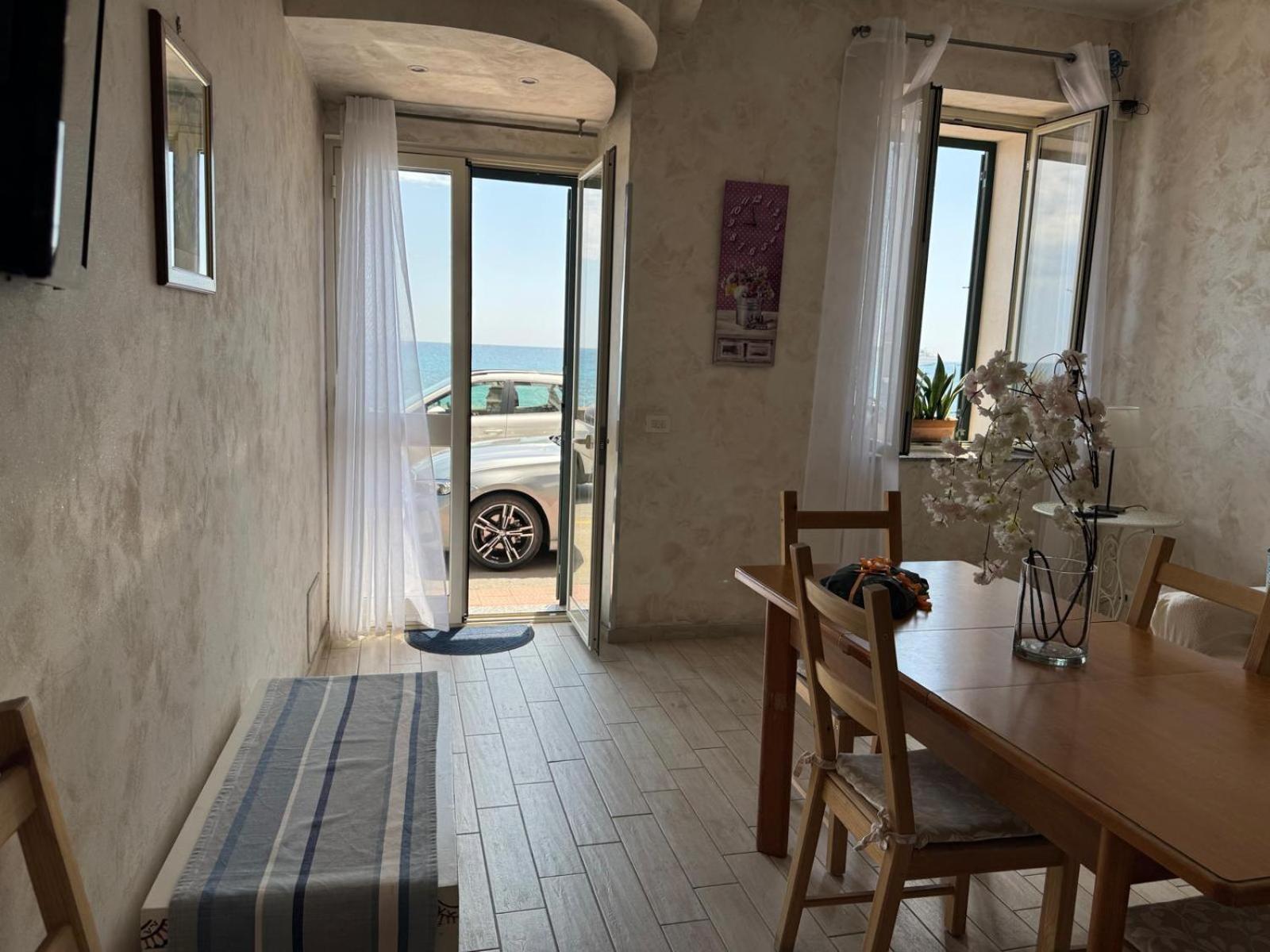Casa Vacanza Sweet Home Giardini-Naxos Buitenkant foto