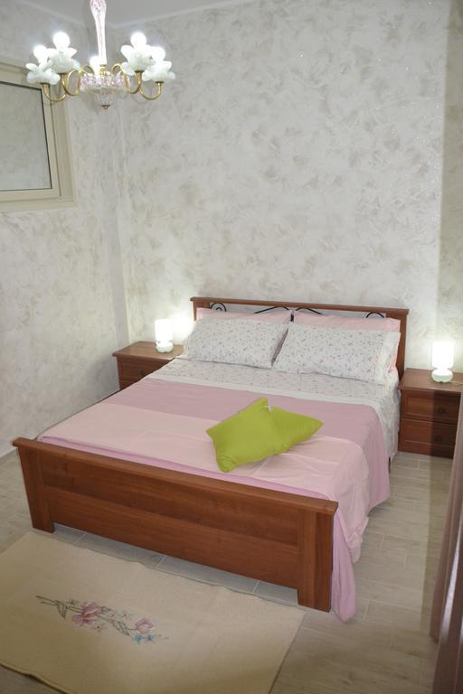 Casa Vacanza Sweet Home Giardini-Naxos Buitenkant foto