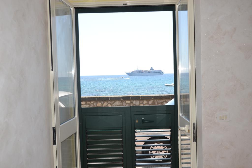 Casa Vacanza Sweet Home Giardini-Naxos Buitenkant foto