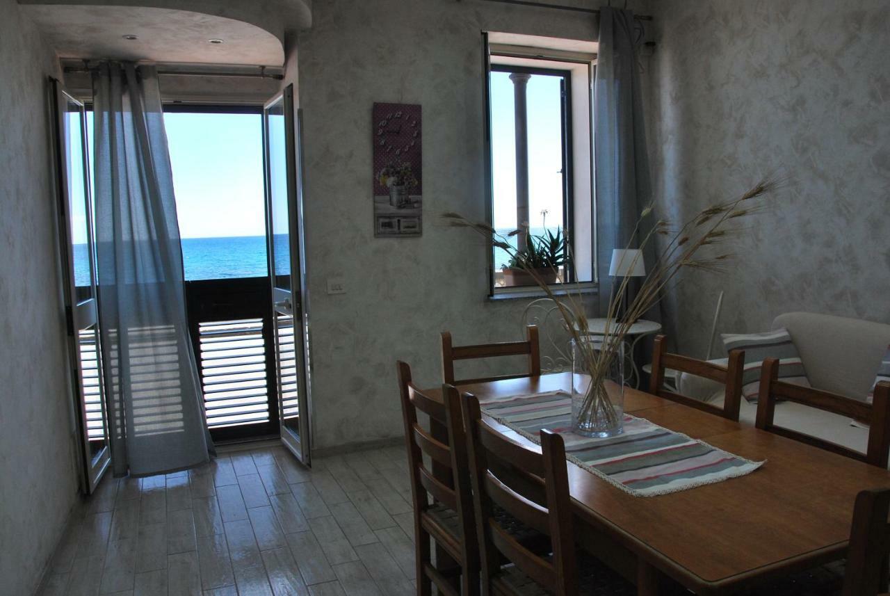 Casa Vacanza Sweet Home Giardini-Naxos Buitenkant foto