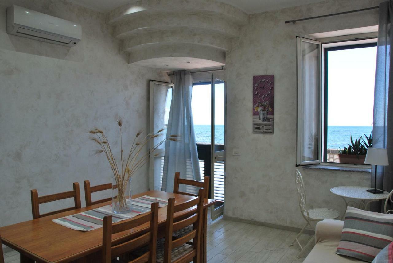 Casa Vacanza Sweet Home Giardini-Naxos Buitenkant foto