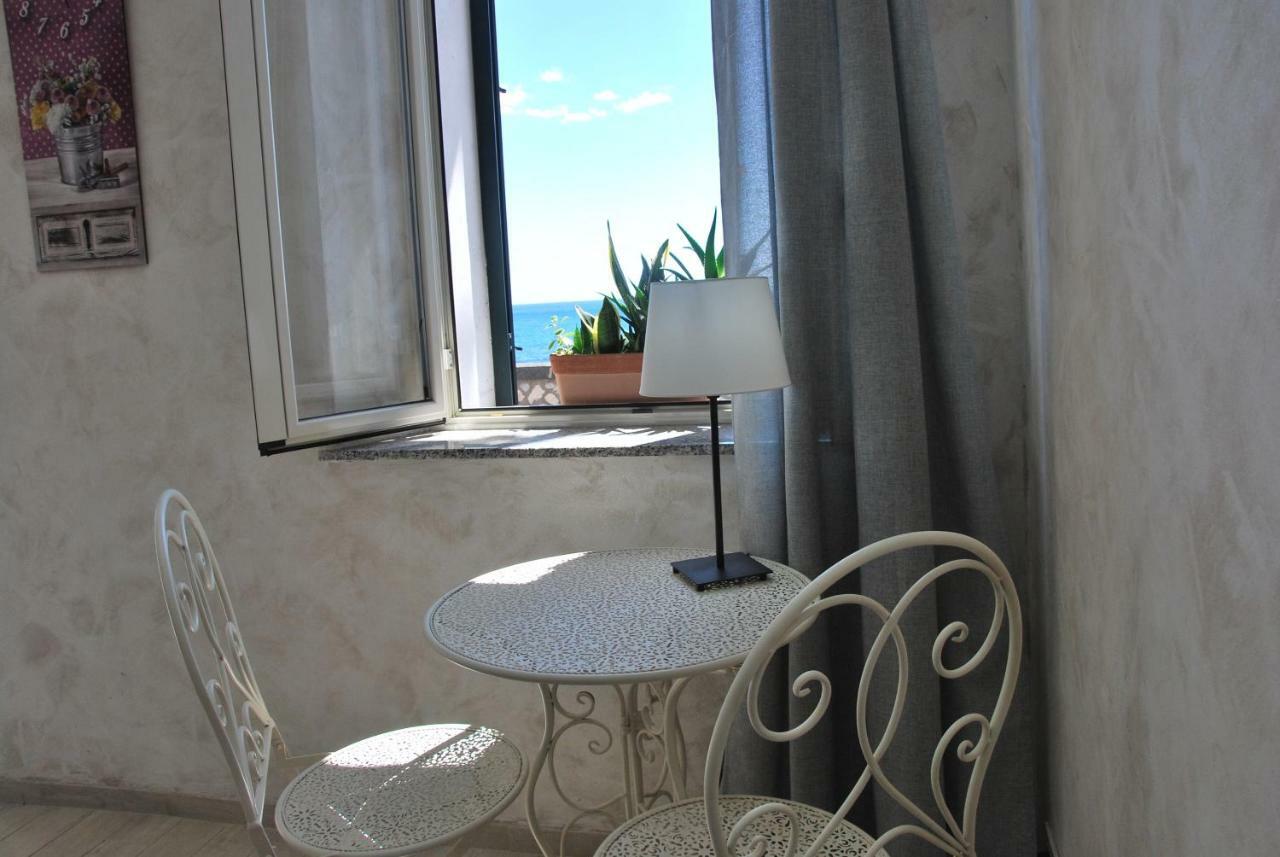 Casa Vacanza Sweet Home Giardini-Naxos Buitenkant foto